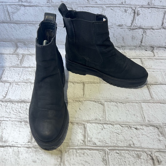 👢 TIMBERLAND WOMEN'S COURMAYEUR VALLEY CHELSEA BLACK NUBUCK BOOT. SZ US 7 - Picture 4 of 11